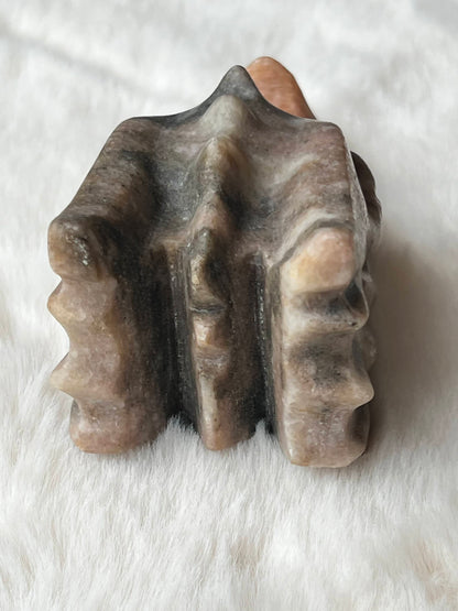 Roze Maansteen Draak – Vrouwelijke Wijsheid, Emotionele Harmonie & Innerlijke Rust