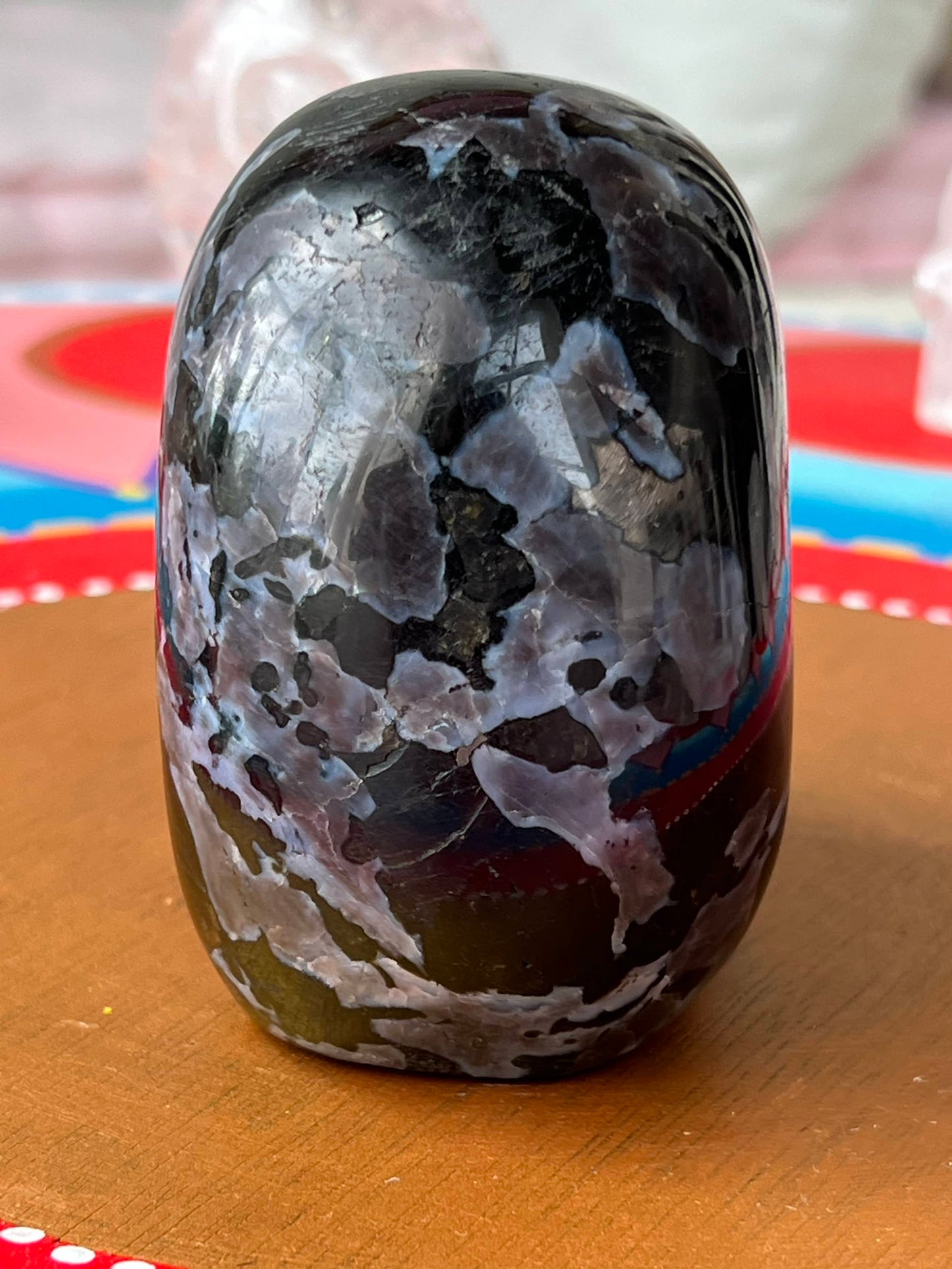 Gabbro M/L Skull/ kristallen schedel