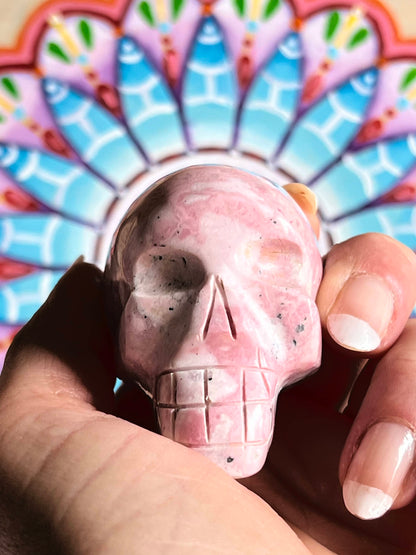 Rhodoniet S Skully/ kristallen schedel