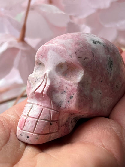 Rhodoniet S Skully/ kristallen schedel