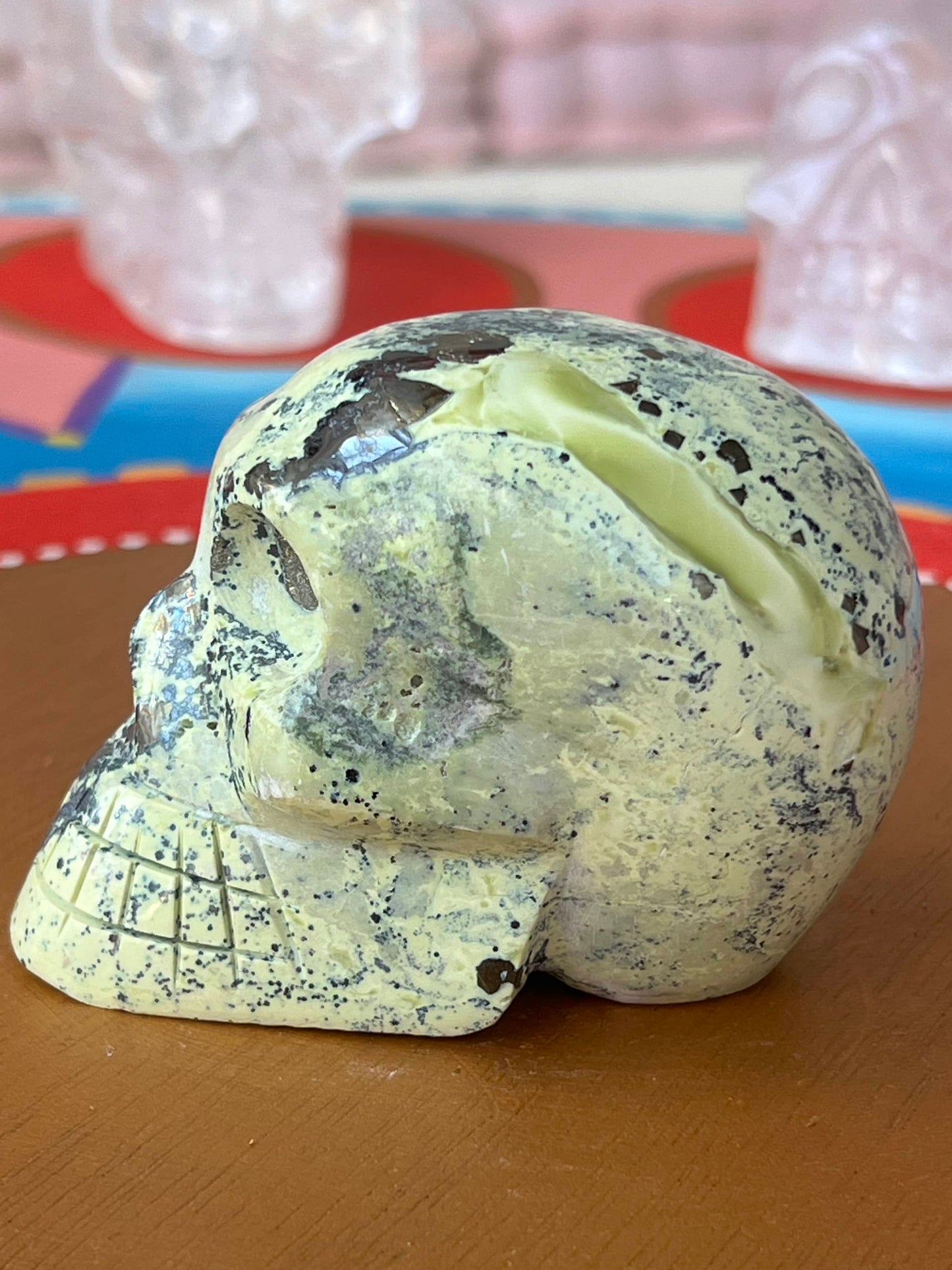 Serpentijn met Pyriet S Skull/ kristallen schedel