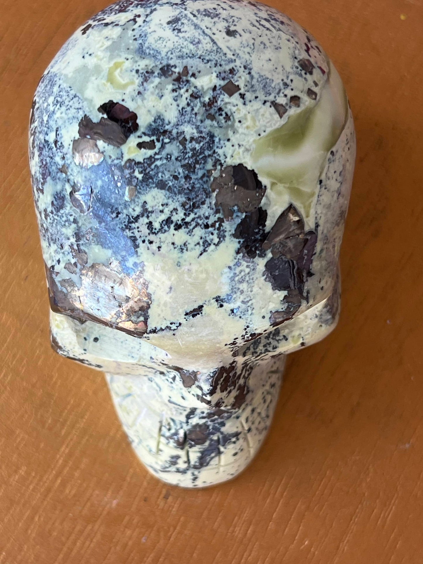 Serpentijn met Pyriet S Skull/ kristallen schedel