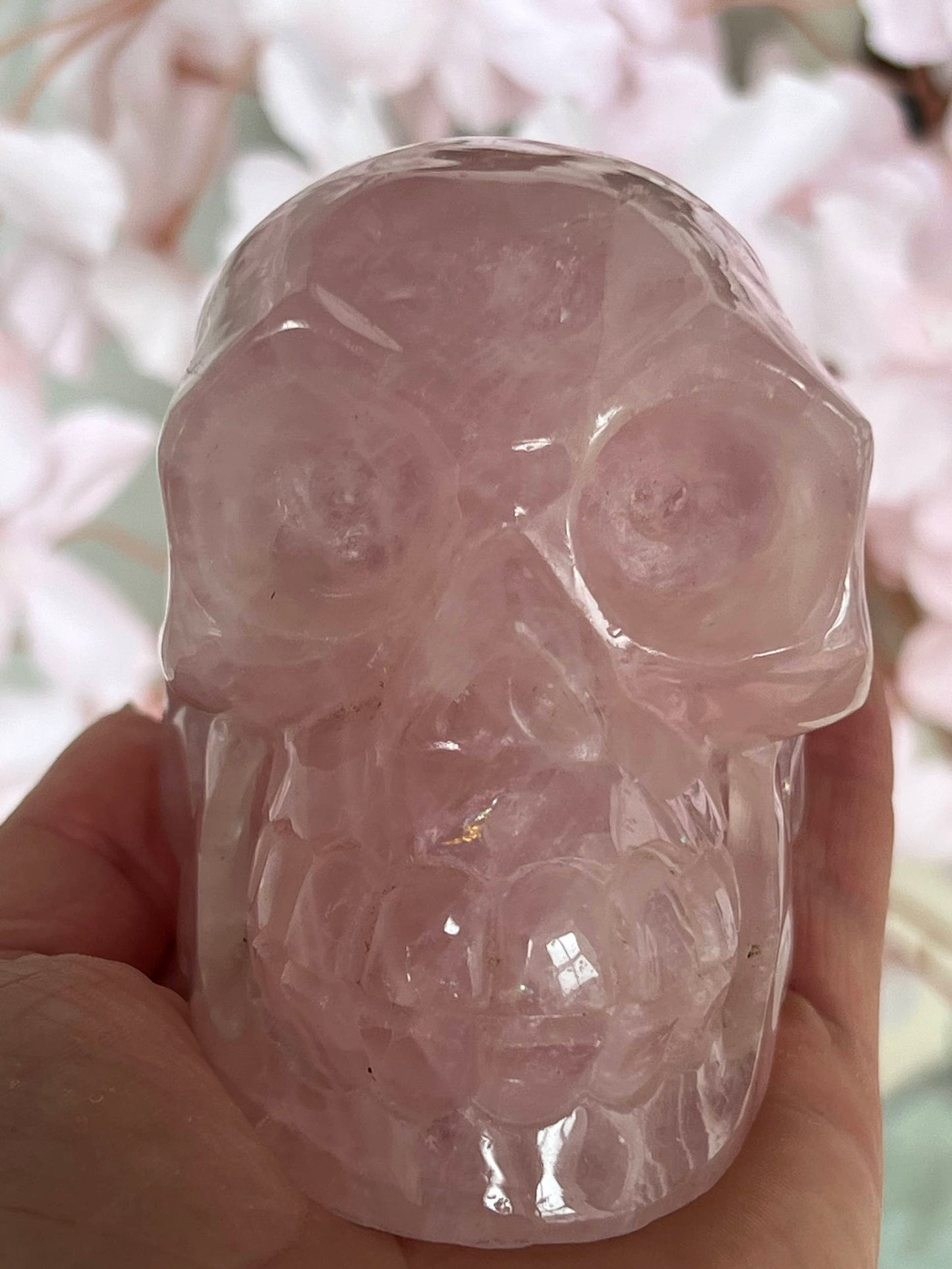 Rozenkwarts M Skull/ kristallen schedel met regenboogjes